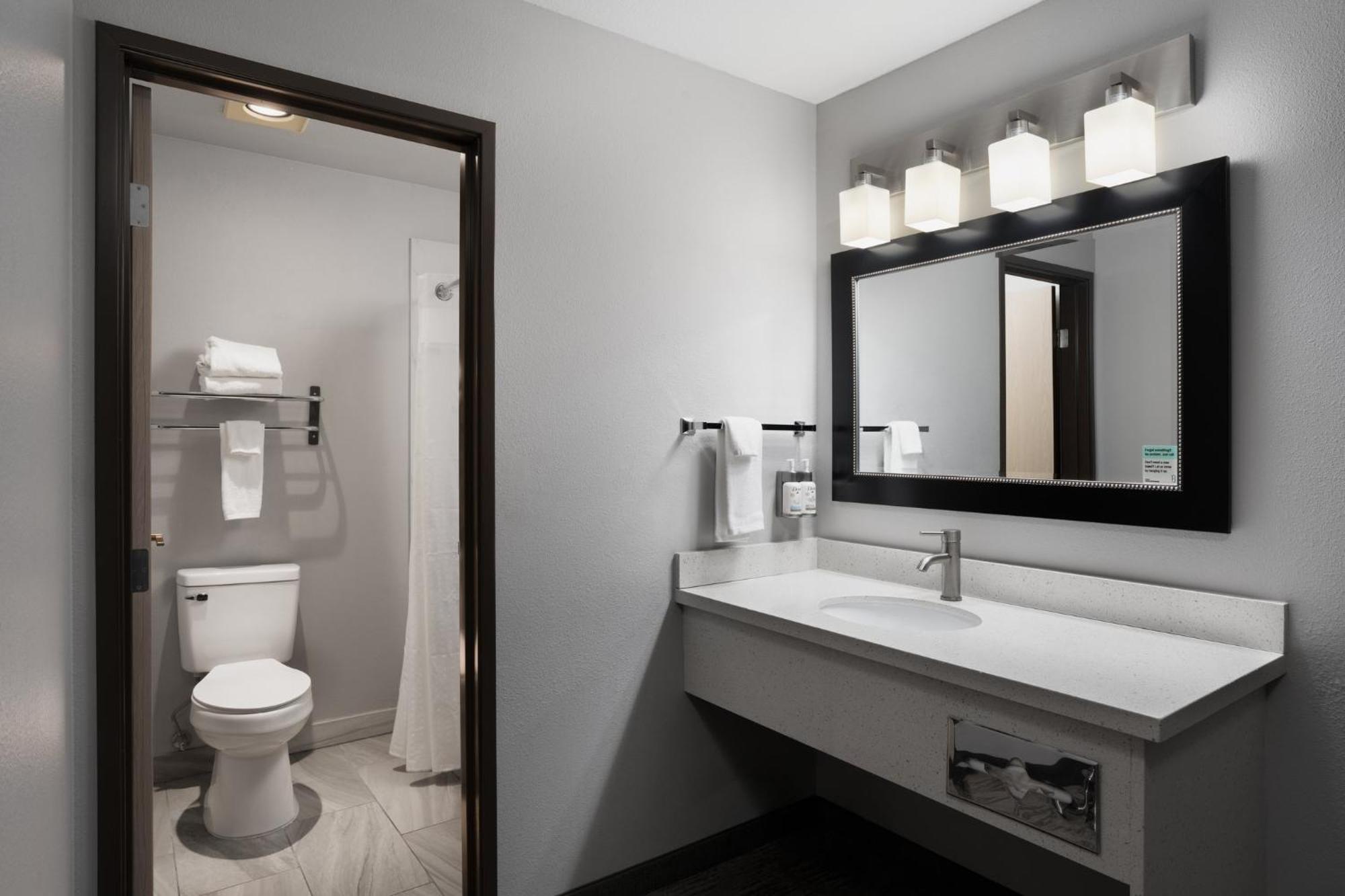 Garner Hotel Auburn - Seattle By Ihg Exterior photo